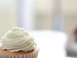 Dressing Cupcake Stock Footage