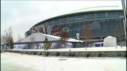 Football fans arriving in Dallas for Sunday's Super Bowl game are being welcomed by icy roads and bone-chilling temperatures.  Some Texas residents jokingly blame the Green Bay Packers and Pittsburgh Steelers --2 cold weather teams-- for bringing the unusual conditions to their state. Instructional Video