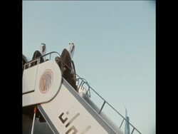 SYND 13 5 73 FAISAL OF SAUDI ARABIA MEETS SADAT Instructional Video