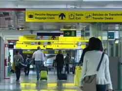 MS Passageway airport / Lisbon, Portugal Stock Footage