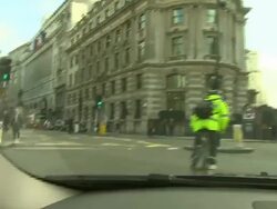Drivers & People in city of London News Clip