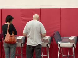 MS, PAN, People casting their votes at electronic voting machines, Toledo, Ohio, USA Stock Footage