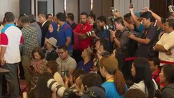 Mahathir says he expects to be sworn in as new Malaysia PM today Instructional Video