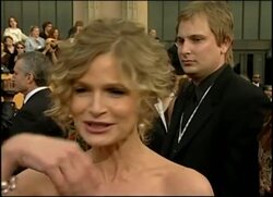 Stars walk the red carpet at this year's SAG Awards Instructional Video