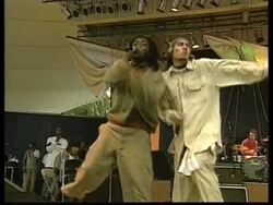 ENTERTAINMENT WEEKLY: USA: WYCLEF JEAN News Clip