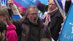 CLEAN : Thousands protest gay marriage in Paris News Clip
