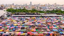 Night market train a second-hand market Stock Footage