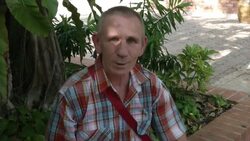 Crocodile Wrestling in Thailand Stock Footage