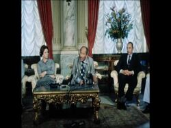 SYND 17 8 77 PRESIDENT SADAT ADDRESSES GATHERING OF STUDENTS IN ALEXANDRIA News Clip