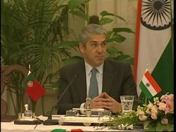 Barroso and Singh news conference at trade summit News Clip