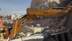 CLEAN : Air strikes hit MSF backed hospital in Syria 9 dead: monitor News Clip