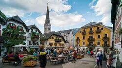 Time Lapse,Crowd waking at Hallstatt town centre, Austria Stock Footage
