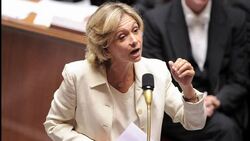 CLEAN: France says stands by deficit target News Clip