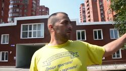 Mortar hits hospital, killing one, as government forces tighten their grip on pro-Russian rebel stronghold News Clip