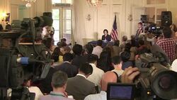 CLEAN : Top US official meets dissidents in Cuba News Clip