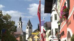 The main shopping street in the ski resort of Kitzbuhel Stock Footage