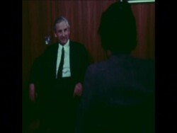 SYND 2-4-73 LONDON DOCK WORKERS WALK OUT IN PROTEST OVER PAY DEAL News Clip