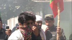 Anti-US protest at Afghan mission, journalists rally over anti-Islam movie Instructional Video