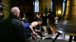 Topless activists cleared over Notre Dame protest News Clip