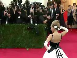 Sarah Jessica Parker at 'Charles James: Beyond Fashion' Costume Institute Gala - Arrivals Stock Footage