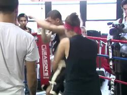 ATMOSPHERE: Gleason's Gym at the Oscar de la Hoya Leads Boxing Clinic for Teenage Boxers of USA Boxing Metro Stock Footage