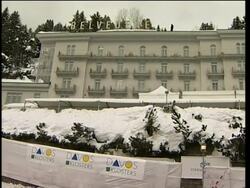 Chinese Premier Wen Jiabao arrives in Davos News Clip