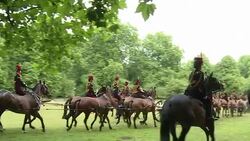 CLEAN : 62 Royal Gun Salute marks the royal baby News Clip