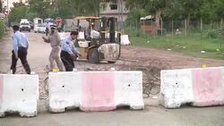 CLEAN : Pakistans Musharraf flies to Karachi for medical tests: aides News Clip