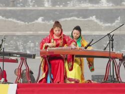 MS Girls playing guzheng traditional Chinese string instrument AUDIO / xi'an, shaanxi, china Stock Footage