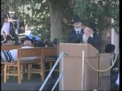 WRAP Israel begins burying six Jews killed in India attack News Clip