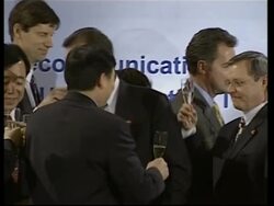 US companies announce telecoms deals with China News Clip