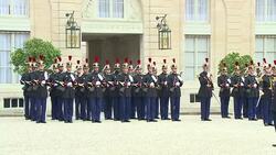 CLEAN : French president Hollande meets with Bahrains King Hamad News Clip