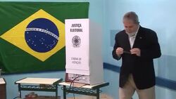 CLEAN: Lula votes for his successor News Clip