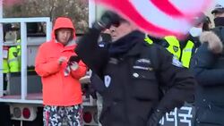 CLEAN : Queues protests as North Korean orchestra performs in South News Clip