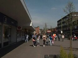 CLEAN: Britain's election battle hots up in key seats News Clip