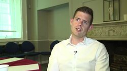 CLEAN : Elites and voters divided about the EU (Chatham House) News Clip