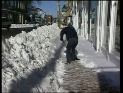 WRAP More heavy snow, passengers trapped on planes Instructional Video