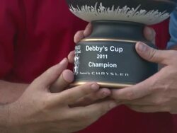 Matt Leinart and winning golf team Stock Footage