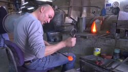 Traditional seasonal crafts ++REPLAY++ News Clip