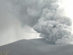 Eruption of the Shinmoedake crater of the Kirishima volcano, Japan. 28 January 2011. Stock Footage