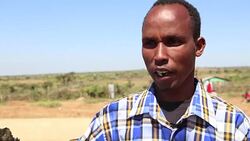 VOICED : Carreras de camellos en Kenia para atraer a turistas News Clip