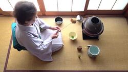 Traditional tea ceremony 'sado' 4 bulk 10/12 -4K- Stock Footage