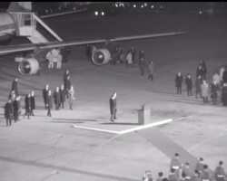 ARRIVAL OF PRESIDENT RICHARD NIXON - MUTE News Clip