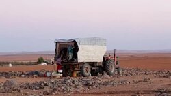 CLEAN : Families seek shelter after clashes in Syria's Hama News Clip