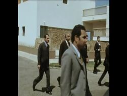 SYND 5-5-74 KISSINGER MEETS SADAT ON ISRAEL SYRIA DESENGAGEMENT News Clip