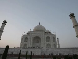 WS LA Taj Mahal under Blue Sky / Agra, India Stock Footage