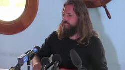 VOICED : La lancha mas rapida entre Cuba y EEUU News Clip