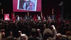 CLEAN : France: Debate star Poutou continues to slam mainstream politics News Clip