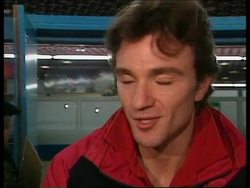 Gold-winning figure skating pair return home News Clip