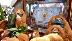 CLEAN: Bolivians fete Day of the Dead News Clip